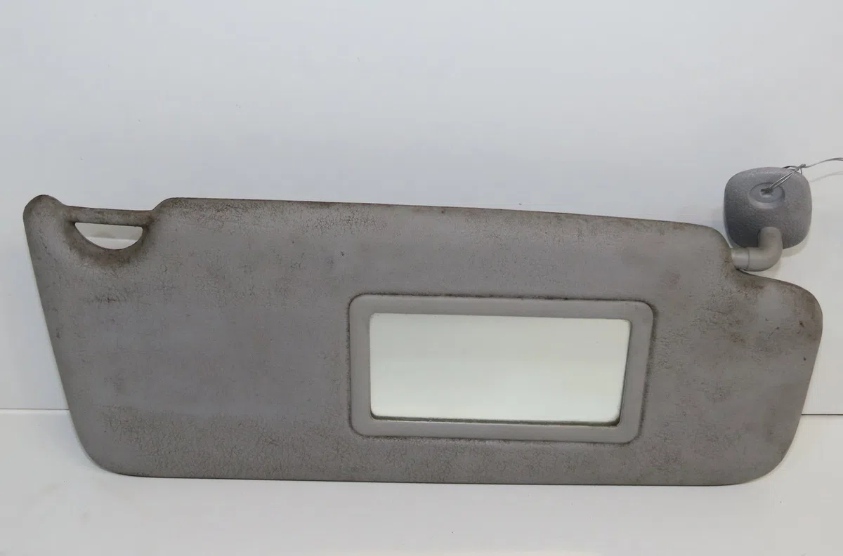 Pare-soleil droit Renault CLIO II Camionnette - 3-5 portes (SB0-1-2_) 1.9 d (sb0r) (1999-2000) occasion