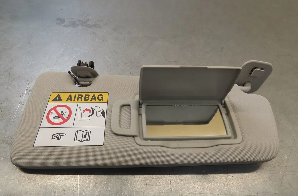 Pare-soleil droit Renault CLIO V (B7_) 1.0 tce 100 (b7mt) (2019) occasion
