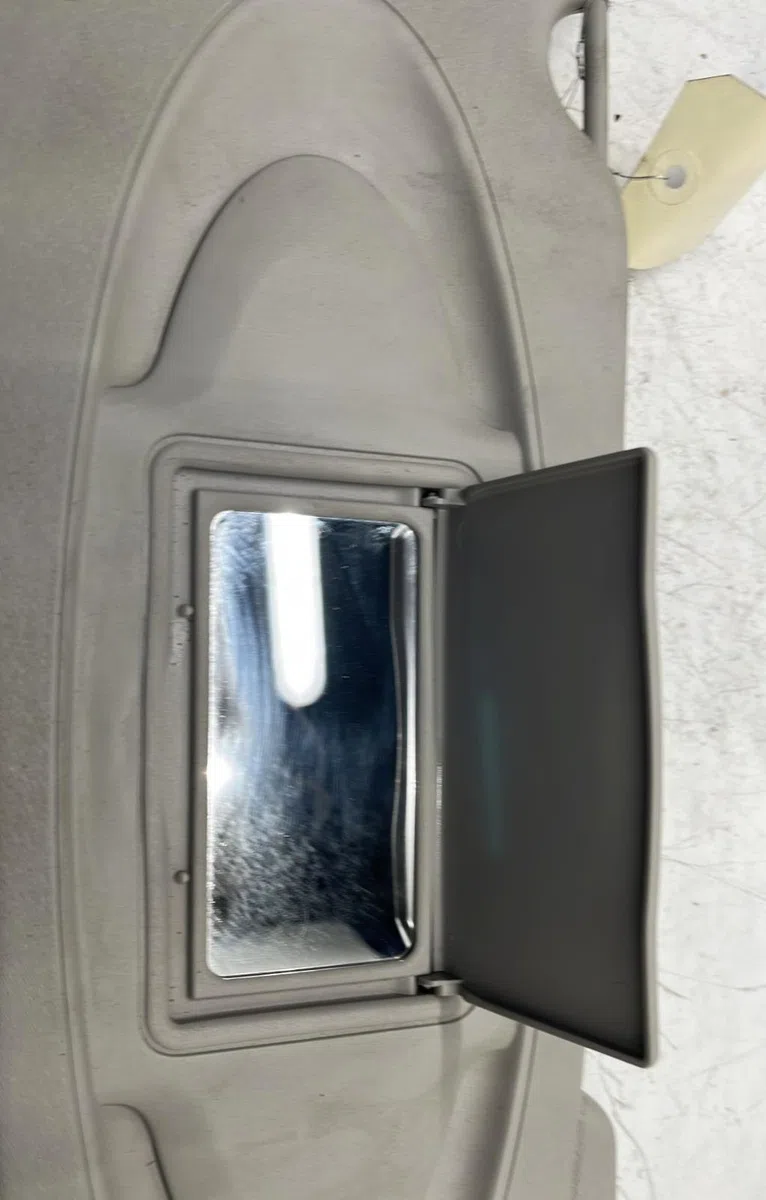 Pare-soleil droit Renault KANGOO Express (FW0-1_) 1.5 dci 90 (fw0g, fw05, fw08, fw11) (2009) 4 portes occasion