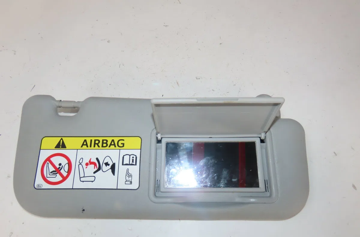 Pare-soleil droit Toyota AURIS Break (_E18_) 2.0 d-4d (ade186_) (2013-2015) occasion