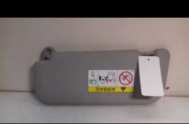 Pare-soleil droit Toyota YARIS (_P13_) 1.5 hybrid (nhp130_) (2012) occasion
