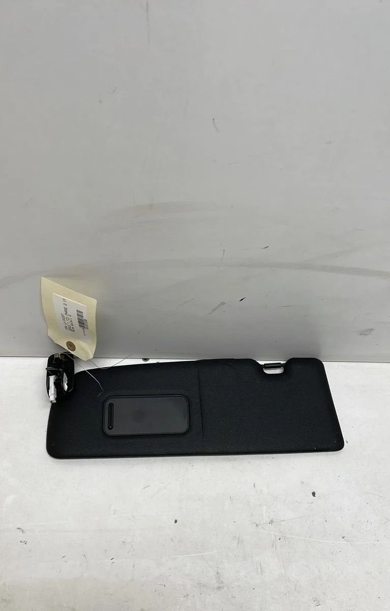 Pare-soleil gauche Bmw 1 (F21) 116 d (2011) occasion