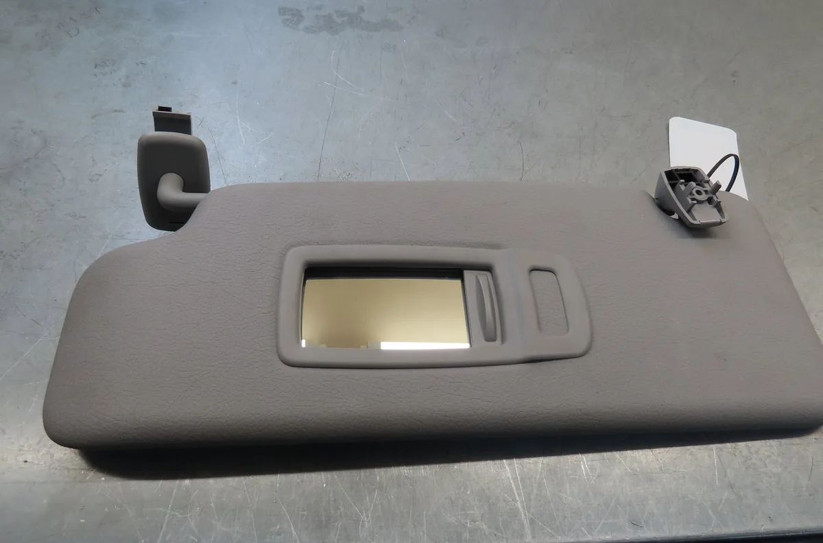 Pare-soleil gauche Bmw X1 (F48) Xdrive 20 d (2015) occasion