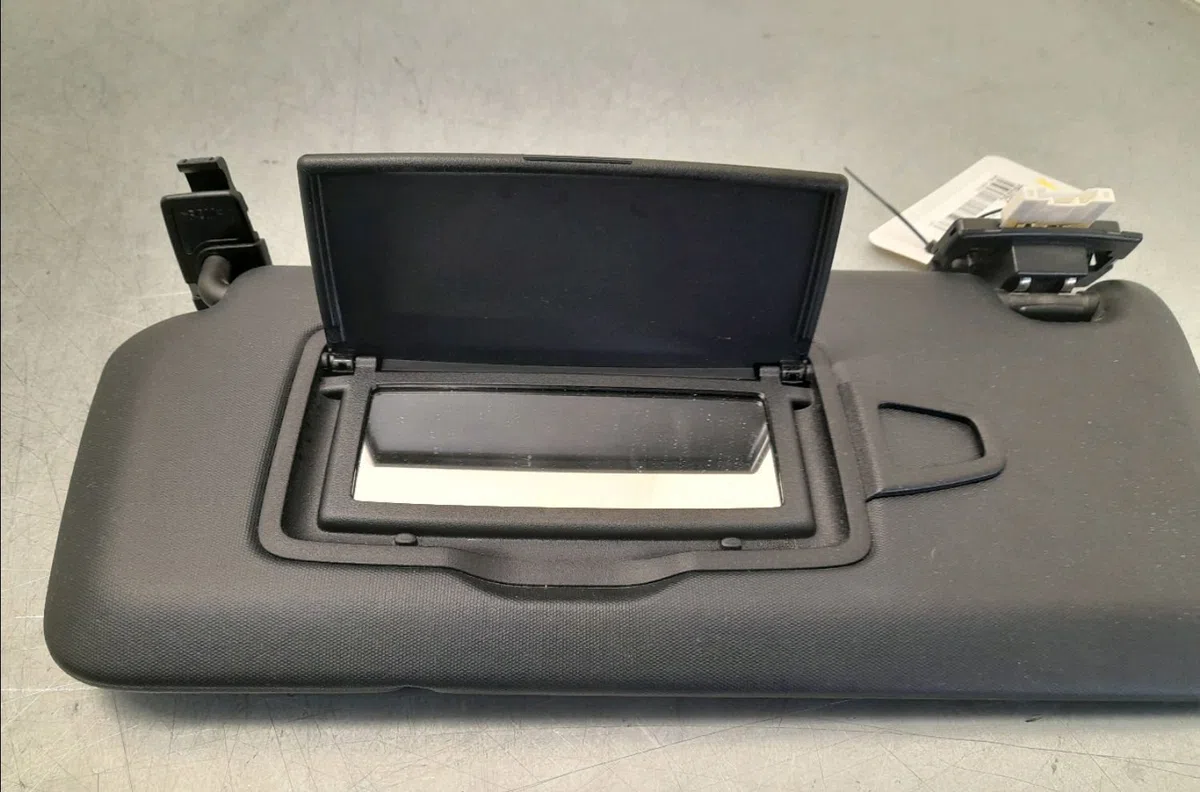 Pare-soleil gauche Mercedes-benz CLASSE A (W176) A 160 (176.041) (2015-2018) occasion