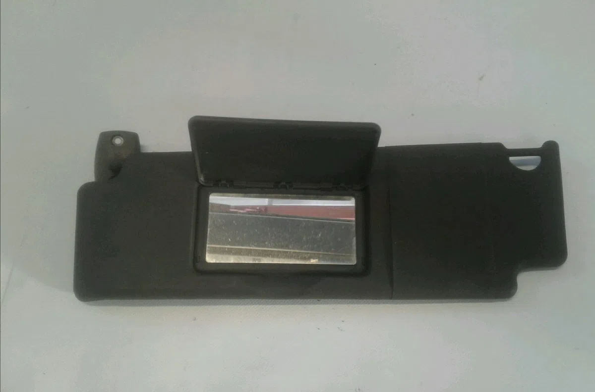 Pare-soleil gauche Renault CLIO I (B-C57_, 5-357_) 1.9 d (1996-1998) occasion