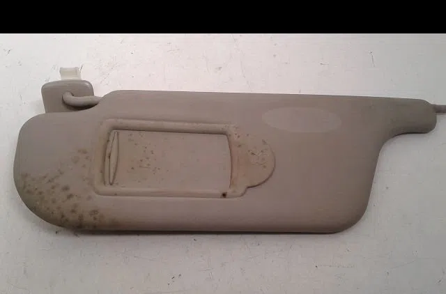 Pare-soleil gauche Renault CLIO III (BR0-1, CR0-1) 1.2 16v (br02, br0j, br11, cr02, cr0j, cr11) (2005-2014) 5 portes occ