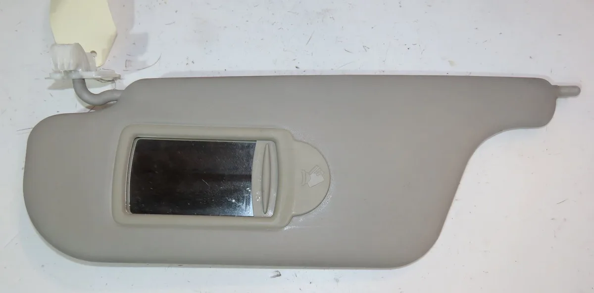 Pare-soleil gauche Renault CLIO III (BR0-1, CR0-1) 1.5 dci (br17, cr17) (2005-2012) 5 portes occasion