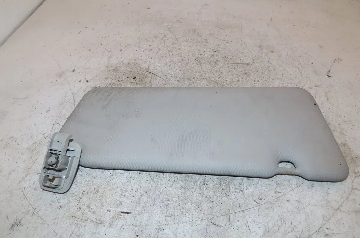 Pare-soleil gauche Renault LAGUNA III (BT0-1) 1.5 dci (bt00, bt0a, bt0t, bt1j) (2007-2015) 5 portes occasion