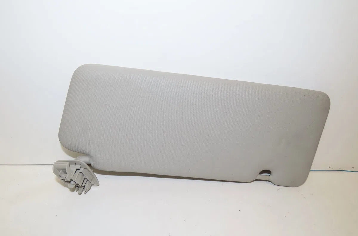 Pare-soleil gauche Renault MEGANE III 3-5 portes (BZ0-1_, B3_) 2.0 dci (bz0l) (2009-2015) occasion