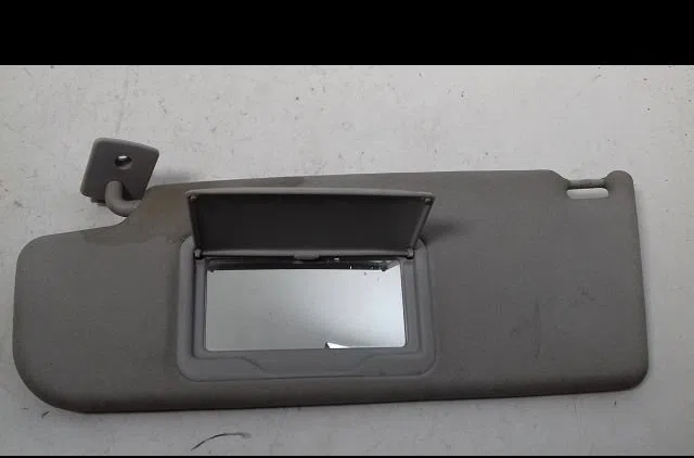 Pare-soleil gauche Volkswagen GOLF III (1H1) 1.8 (1991-1997) 5 portes occasion