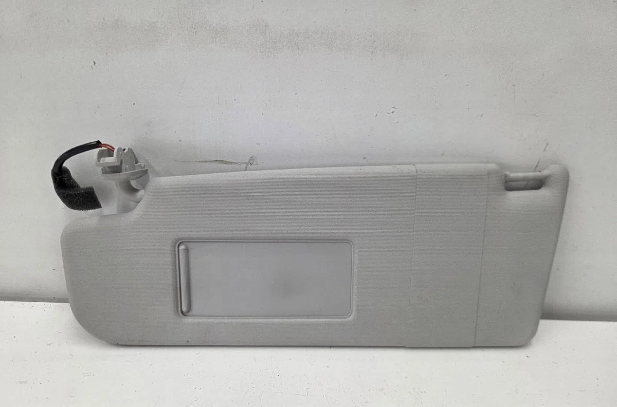 Pare-soleil gauche VOLKSWAGEN POLO 5 PHASE 1 occasion