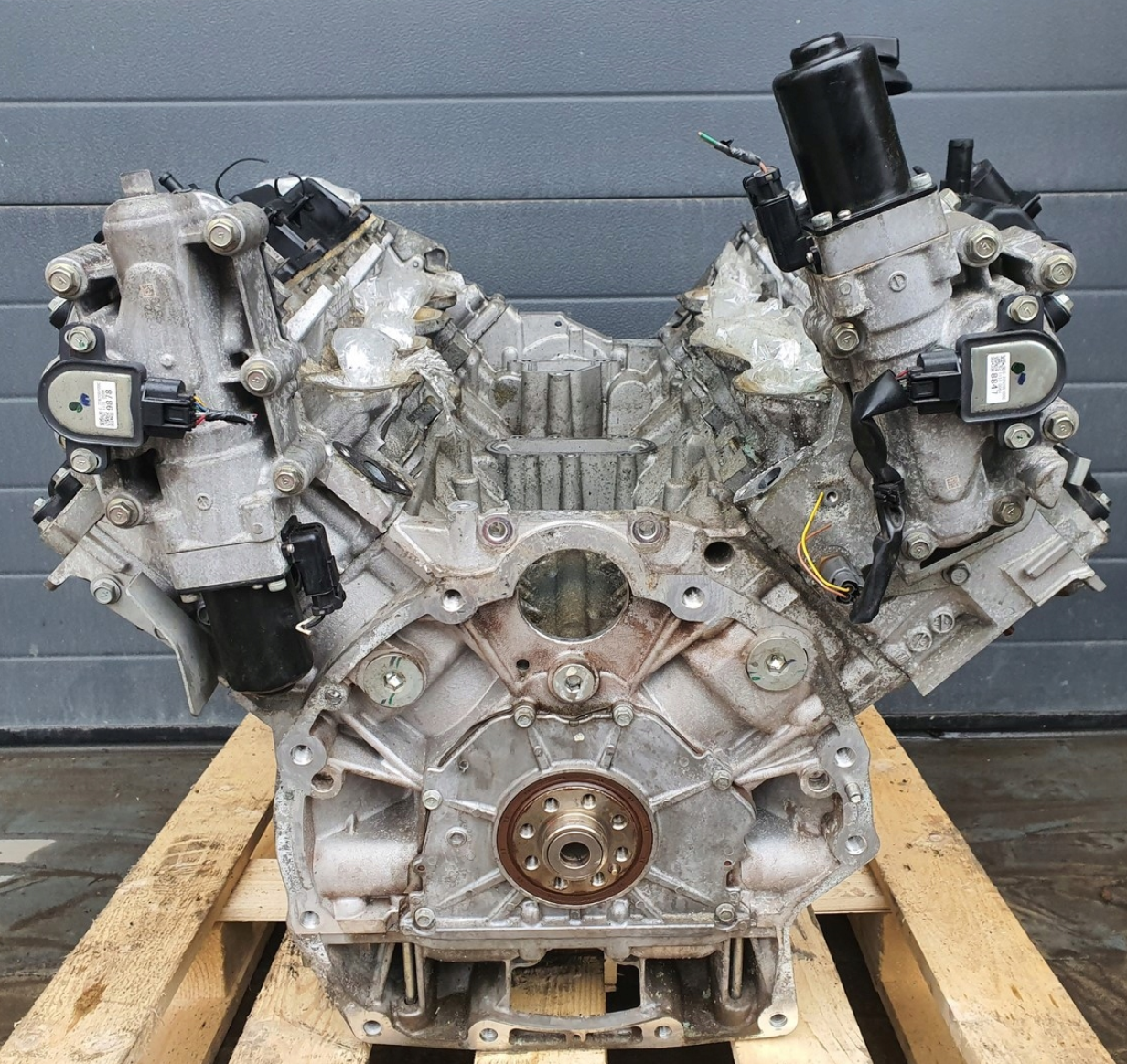 Bloc moteur nu culasse INFINITI FX50S QX70 FX II 5.0 V8 VK50VE