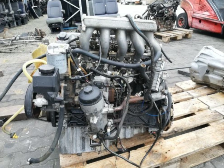 Moteur complet Mercedes - Benz SPRINTER 2.9 TD