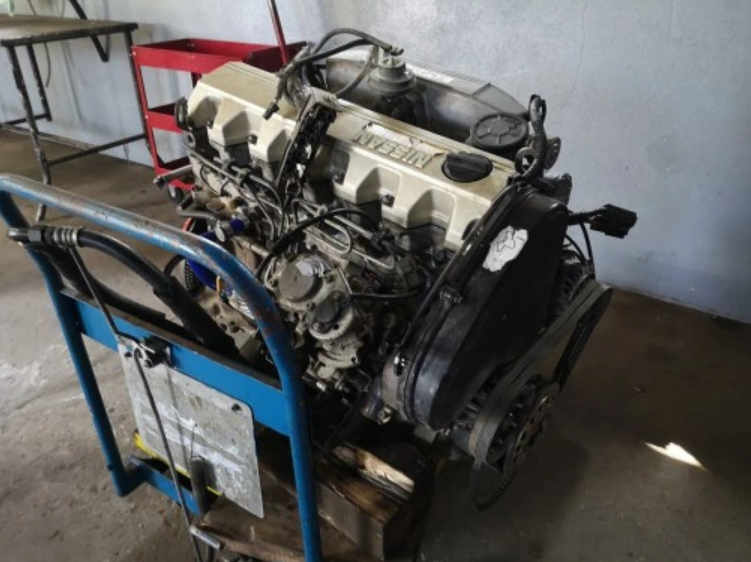 Moteur complet Nissan Patrol YR61 2.8 TD6 130 cv