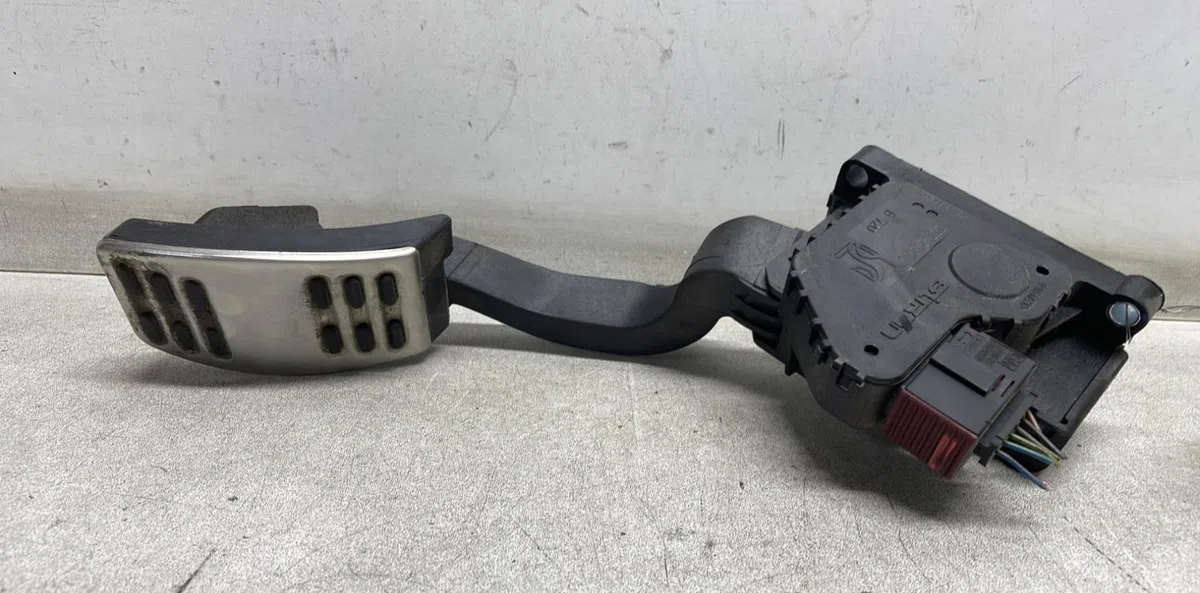 Pedale accelerateur Alfa romeo MITO (955_) 1.4 multiair (955axn1b) (2009-2018) occasion