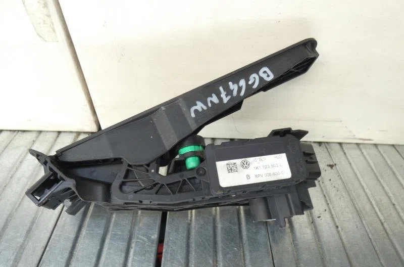Pedale accelerateur AUDI A3 2 PHASE 1 occasion