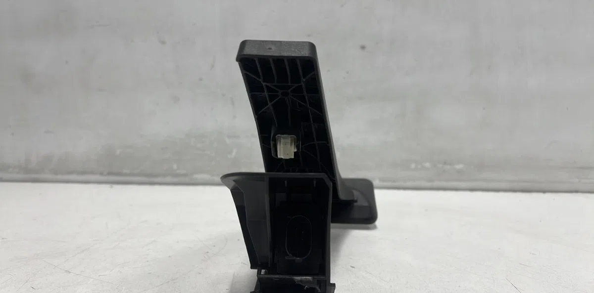 Pedale accelerateur BMW SERIE 1 F40 occasion