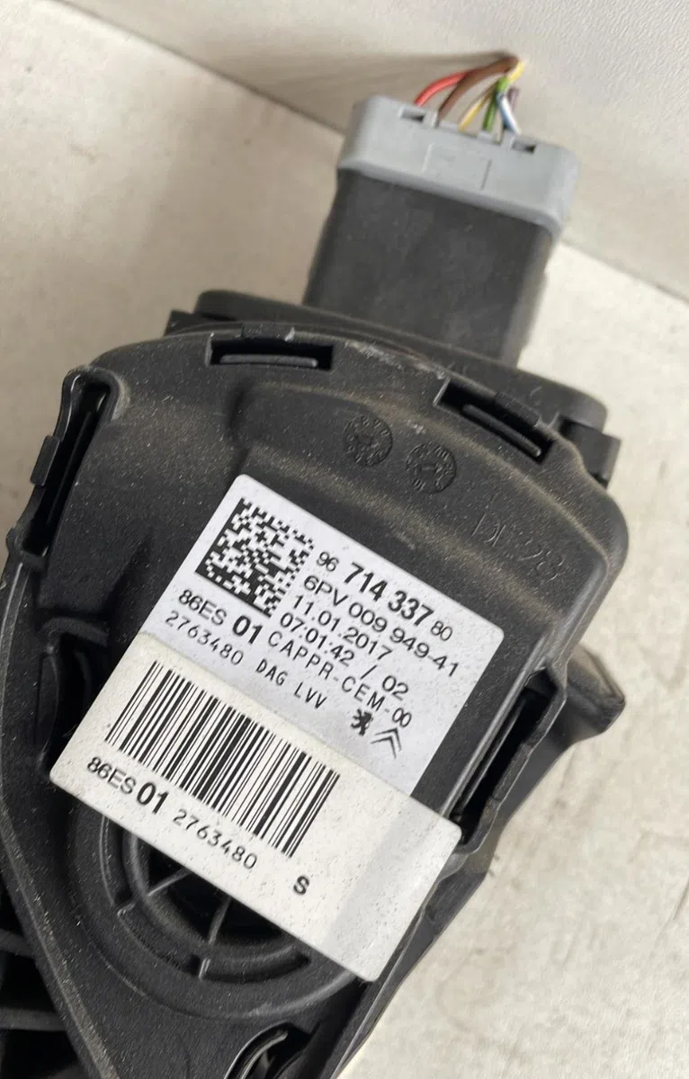 Pedale accelerateur Citroen C3 II (SC_) 1.2 vti 82 (2012-2016) 5 portes occasion