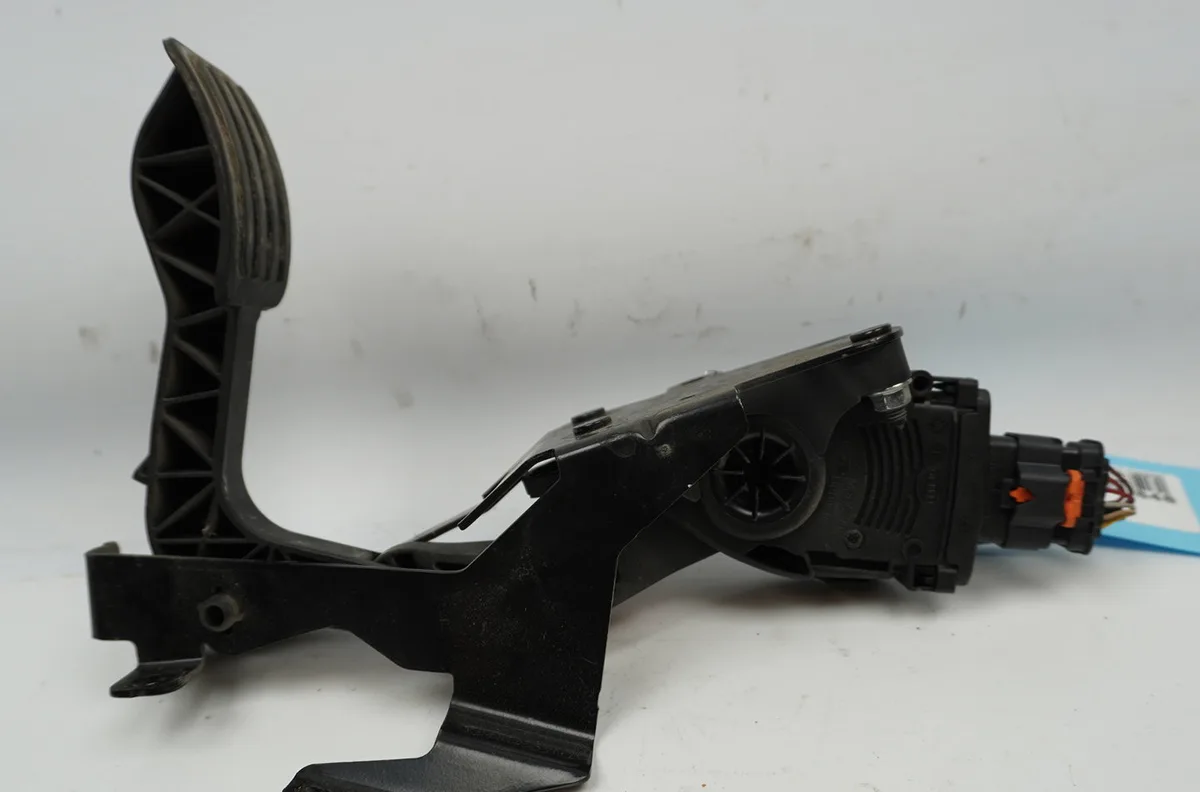 Pedale accelerateur Fiat SCUDO Camionnette (270_, 272_) 2.0 d multijet (2007-2016) occasion