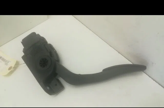 Pedale accelerateur Ford FIESTA VI (CB1, CCN) 1.4 tdci (2010-2012) 3 portes occasion