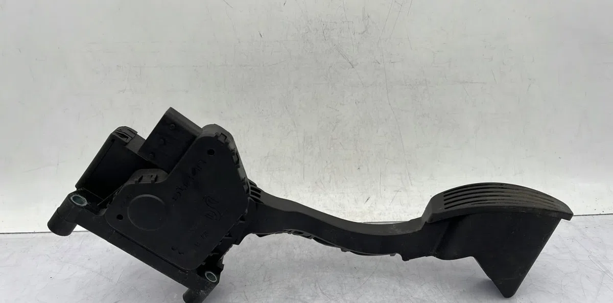 Pedale accelerateur FORD KA 2 PHASE 2 occasion