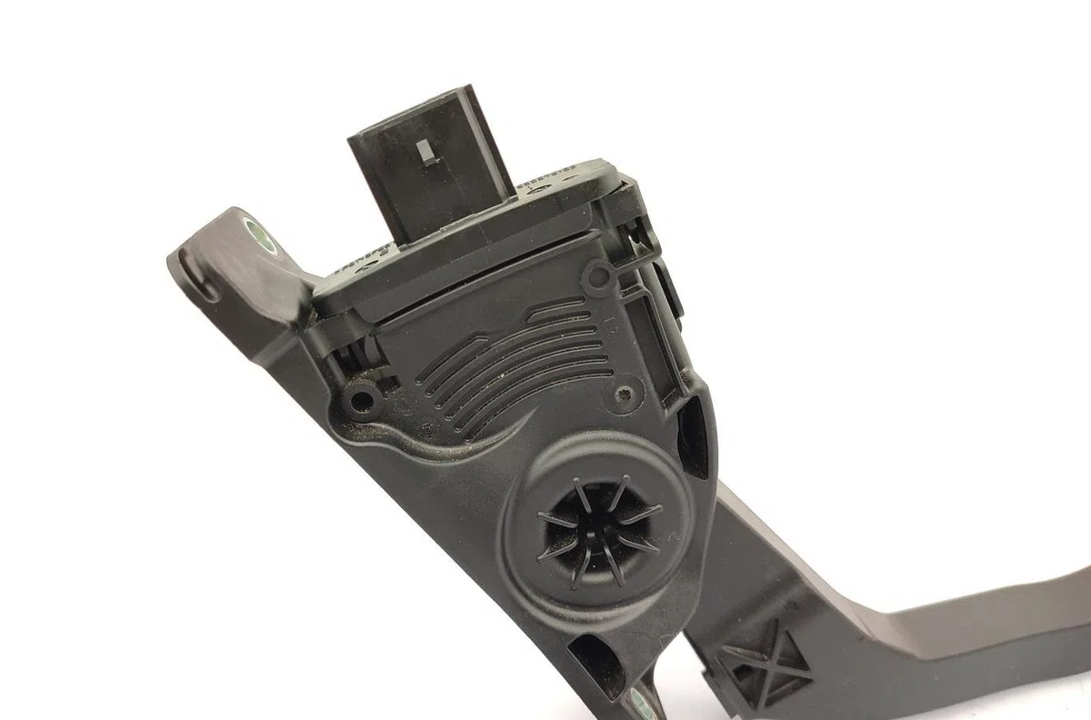 Pedale accelerateur FORD TRANSIT CONNECT 2 PHASE 2 occasion
