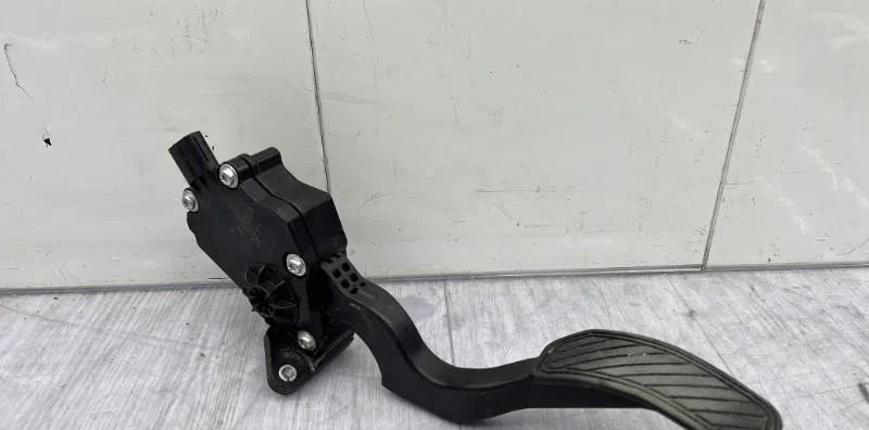 Pedale accelerateur MAZDA 2 2 PHASE 1 occasion