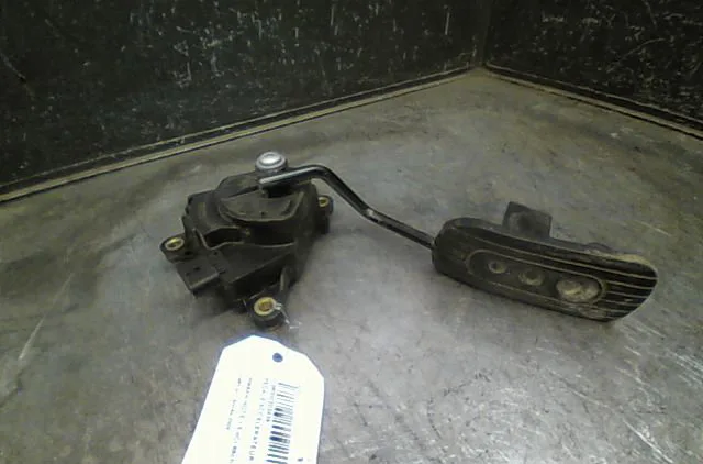 Pedale accelerateur Nissan NOTE (E11, NE11) 1.5 dci (2010-2012) occasion