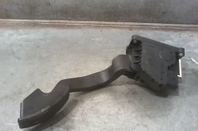 Pedale accelerateur Opel CORSA D (S07) 1.2 (l08, l68) (2006-2014) 5 portes occasion