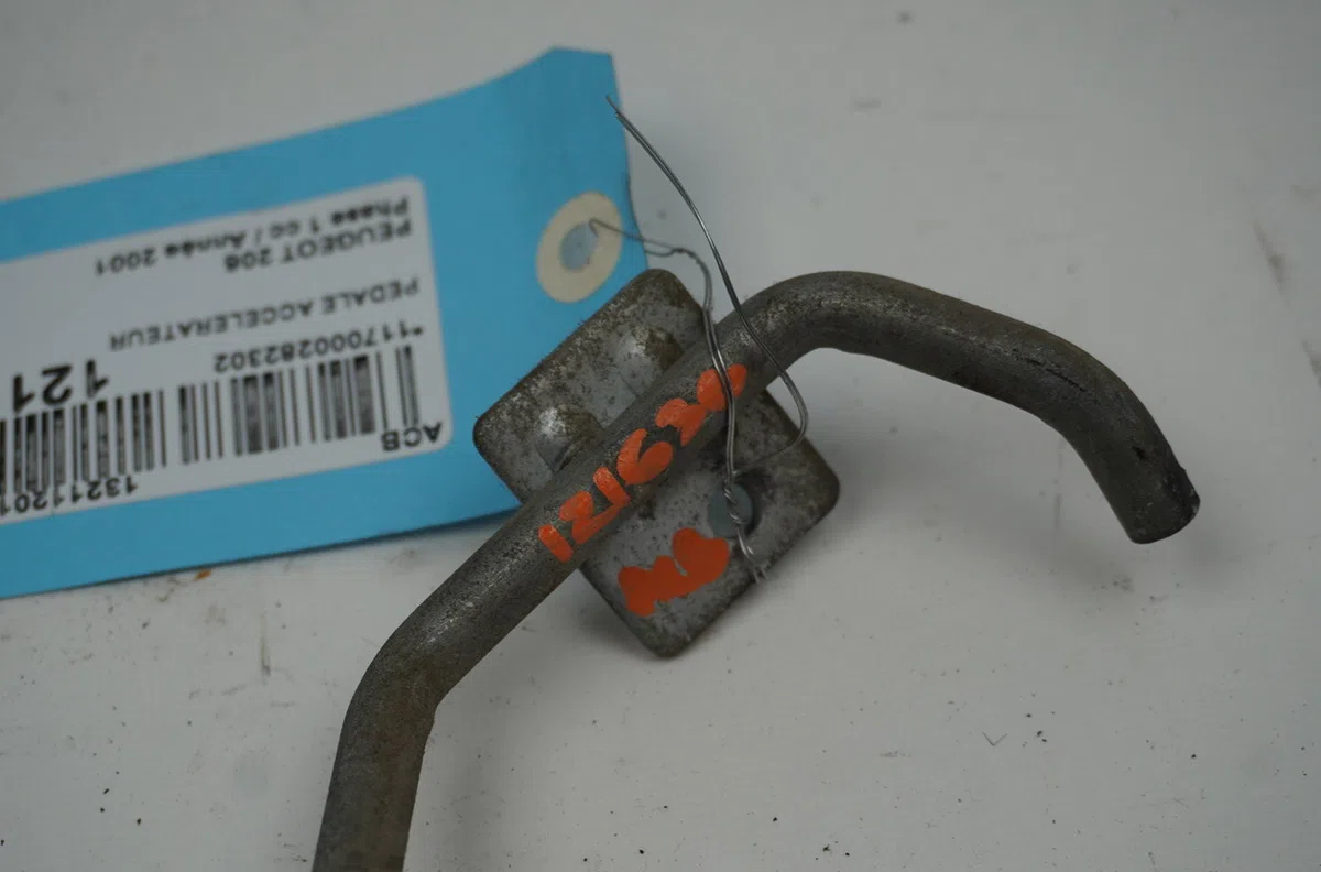 Pedale accelerateur Peugeot 206 3-5 portes (2A-C) 1.9 d (1998-2001) 5 portes occasion