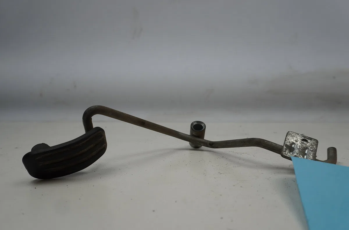 Pedale accelerateur Peugeot 206 3-5 portes (2A-C) 1.9 d (1998-2001) 5 portes occasion