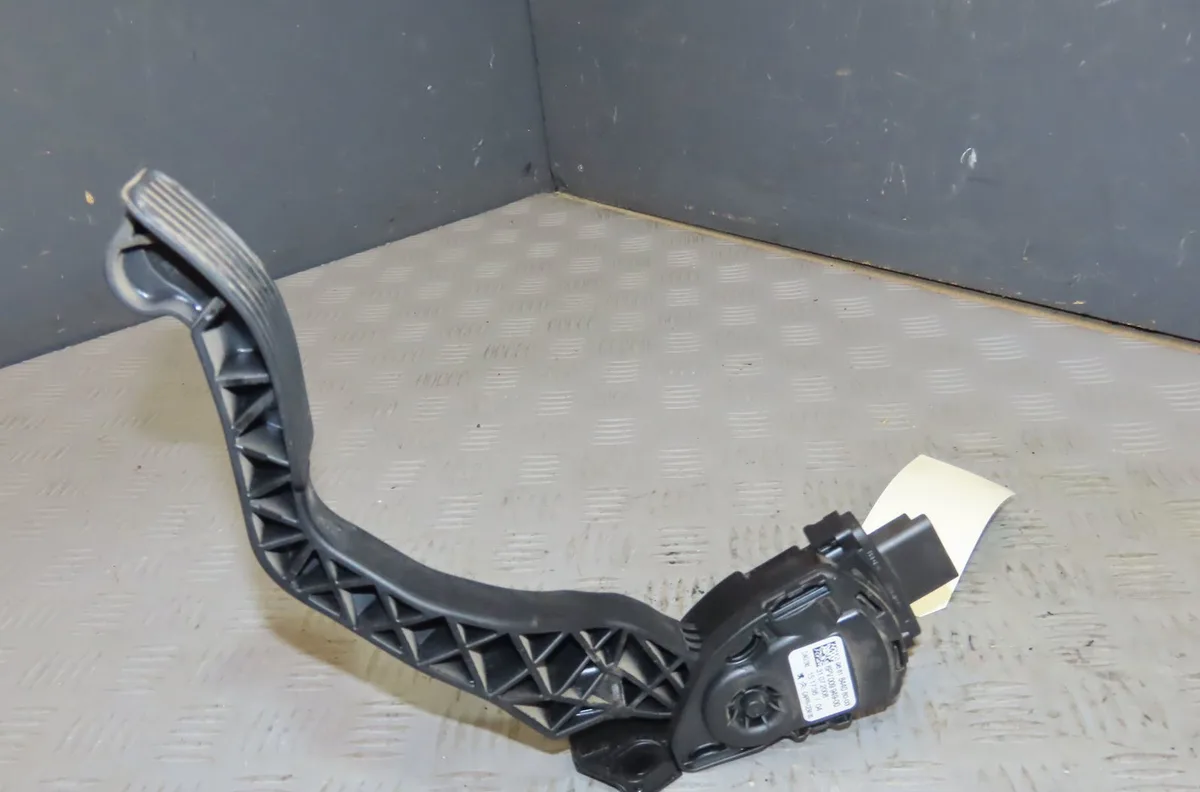 Pedale accelerateur Peugeot 207-207 (WA_, WC_) 1.4 (2006-2013) 5 portes occasion