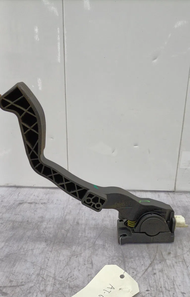 Pedale accelerateur PEUGEOT 207 PHASE 1 occasion
