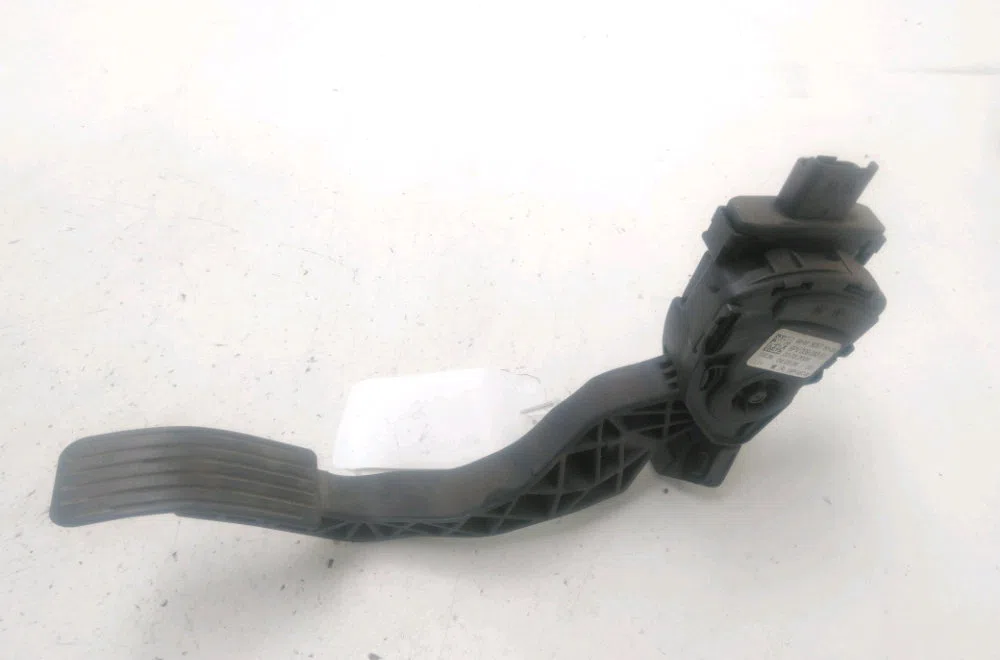 Pedale accelerateur Peugeot 207 SW (WK_) 1.6 hdi (2007-2012) 5 portes occasion