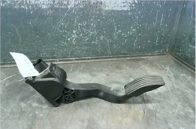Pedale accelerateur Peugeot 307 Break (3E) 1.6 hdi 110 (2004-2008) 5 portes occasion