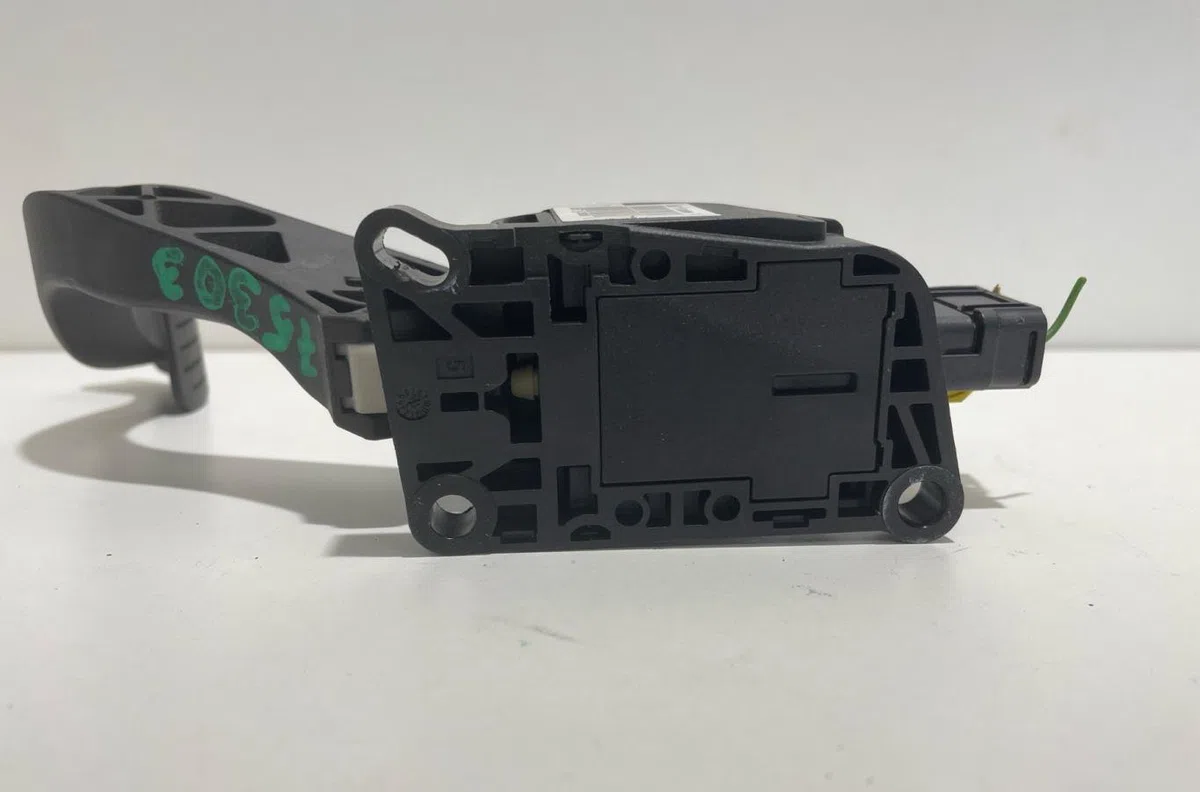 Pedale accelerateur Peugeot 5008 (0U_, 0E_) 1.6 hdi (2010-2017) occasion