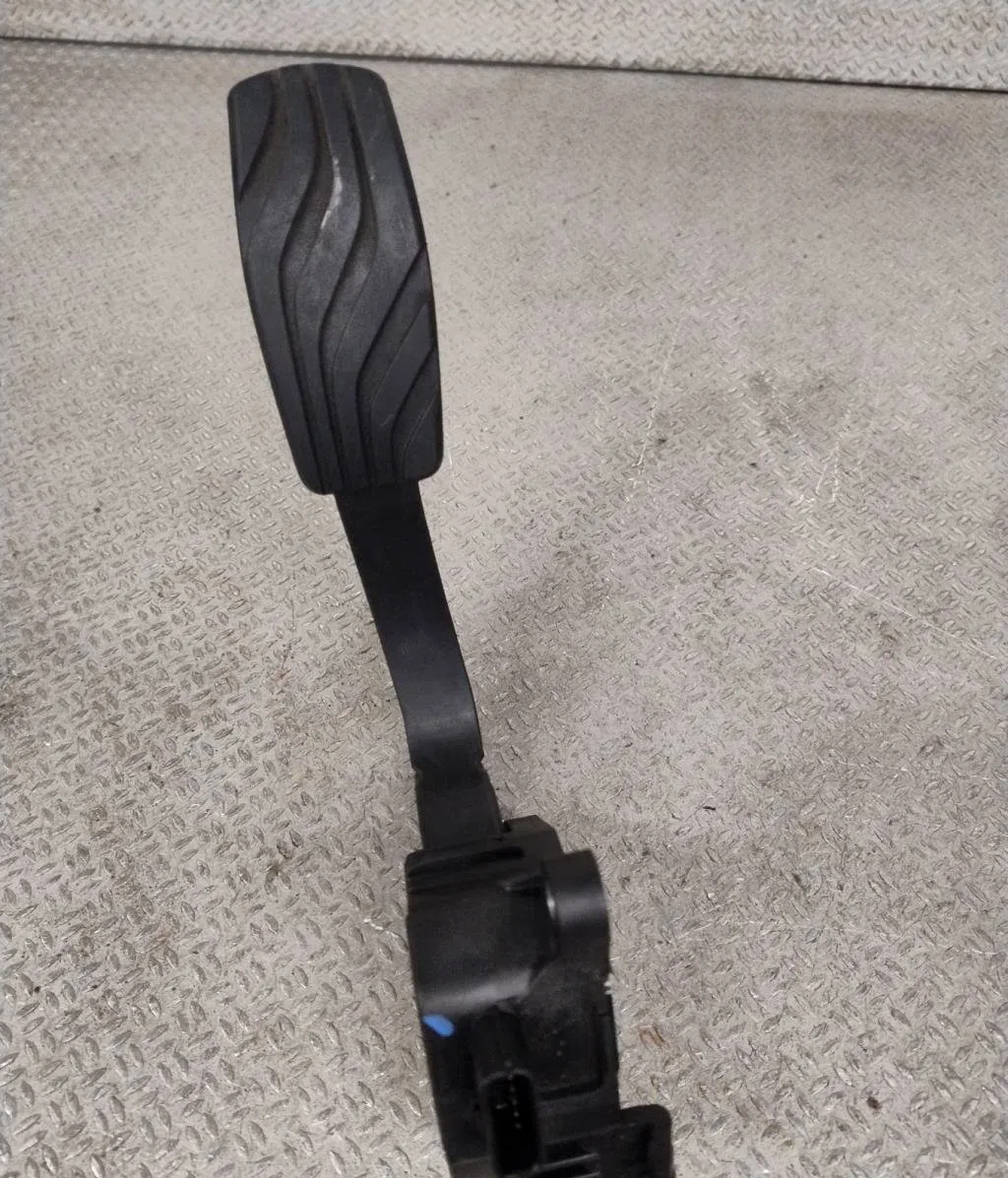 Pedale accelerateur Renault KANGOO III Monospace Tce 130 (kjmb) (2021) occasion