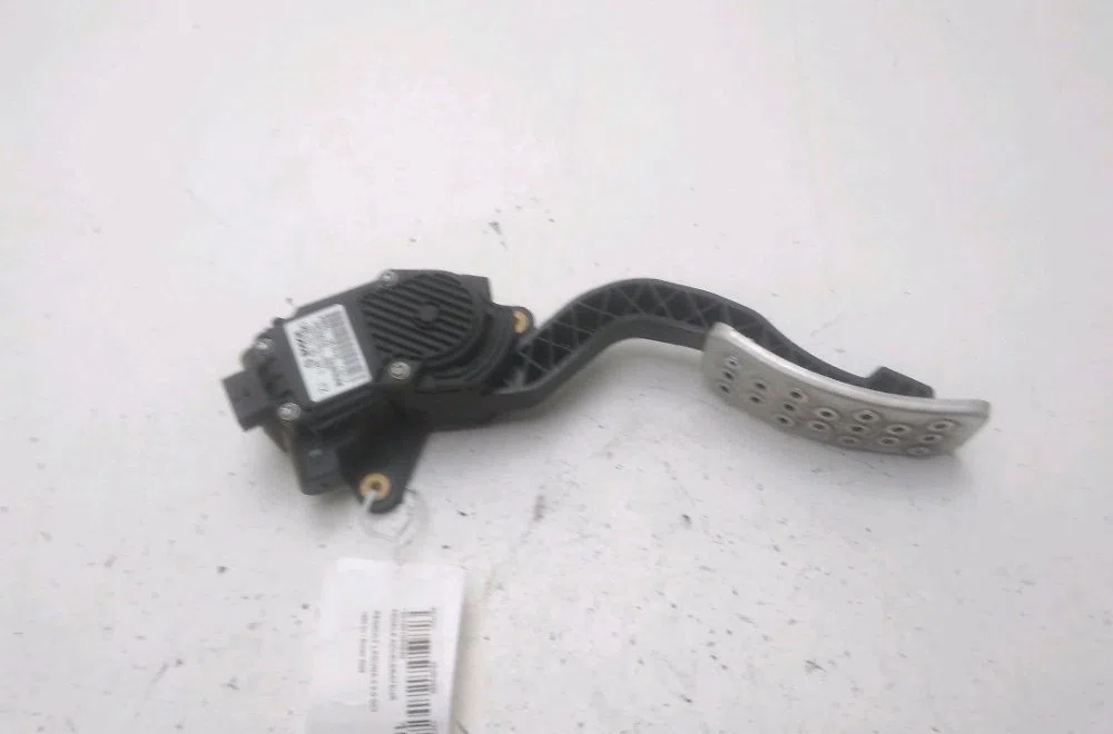 Pedale accelerateur Renault LAGUNA III Grandtour (KT0-1) 2.0 dci gt (kt11, kt1e, kt1n) (2008-2015) occasion