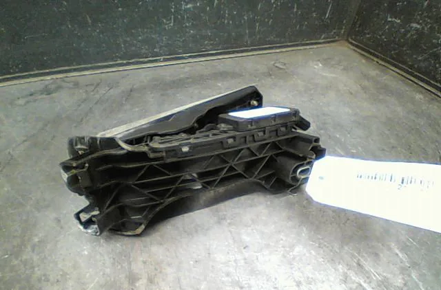 Pedale accelerateur Seat LEON (1P1) 2.0 tdi (2005-2010) occasion