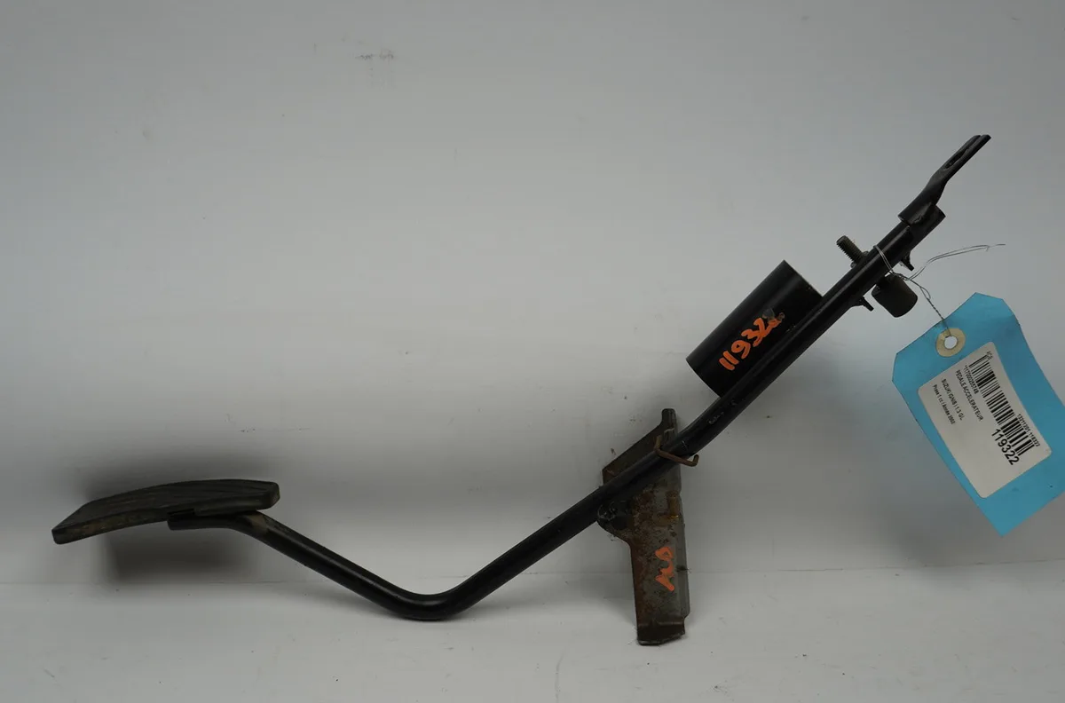 Pedale accelerateur Suzuki IGNIS I (FH) 1.3 4wd (rg413) (2000-2003) occasion