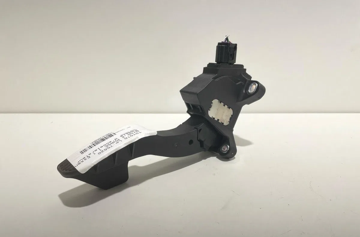 Pedale accelerateur Toyota AYGO (_B4_) 1.0 (kgb40) (2014) occasion