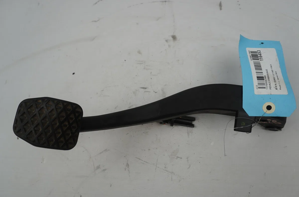 Pedale embrayage Bmw 1 (F20) 116 d (2012-2015) occasion