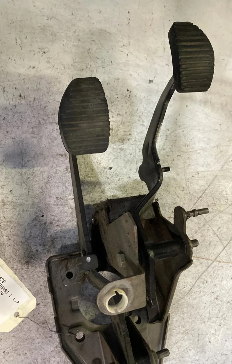 Pedale embrayage Citroen XSARA PICASSO (N68) 1.8 16v (2000-2005) occasion