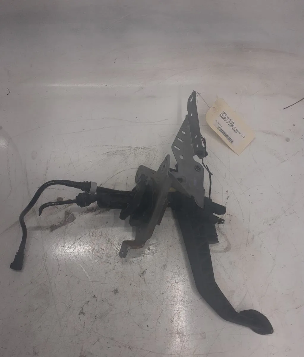 Pedale embrayage Ford FOCUS II Turnier (DA_, FFS, DS) 1.6 tdci (2004-2012) occasion