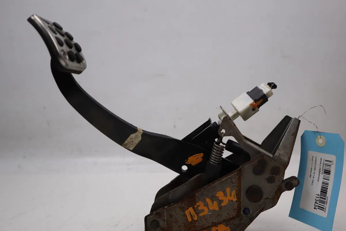 Pedale embrayage Honda CIVIC VIII Hatchback (FN, FK) 1.8 (fn1, fk2) (2005) occasion