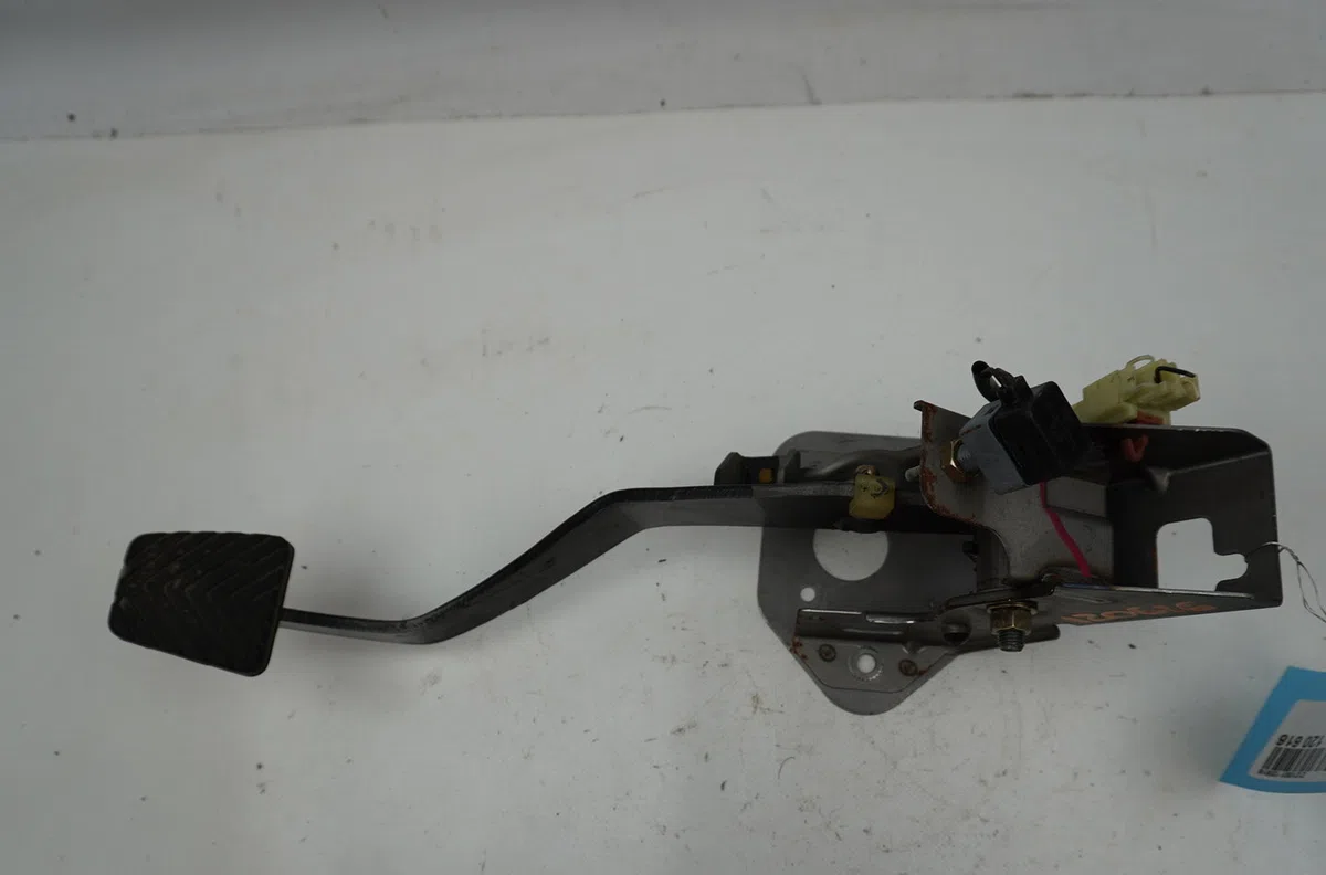 Pedale embrayage Hyundai TUCSON (JM) 2.0 crdi traction intégrale (2004-2010) occasion