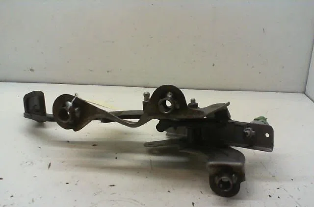 Pedale embrayage Renault CLIO IV (BH_) 0.9 tce 90 (2012) 5 portes occasion