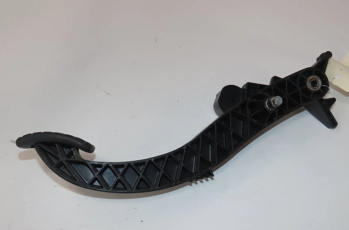 Pedale embrayage Renault GRAND SCÉNIC II (JM0-1_) 1.5 dci (jm1e) (2005-2009) 5 portes occasion