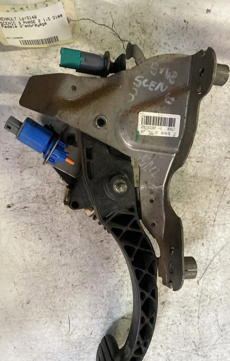 Pedale embrayage Renault SCÉNIC III (JZ0-1_) 1.5 dci (2009) 5 portes occasion