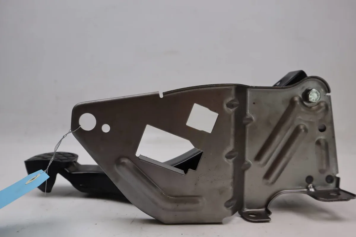 Pedale embrayage Skoda CITIGO (NF1) 1.0 (2011-2019) occasion
